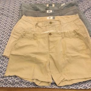 4 pairs Old Navy shorts
